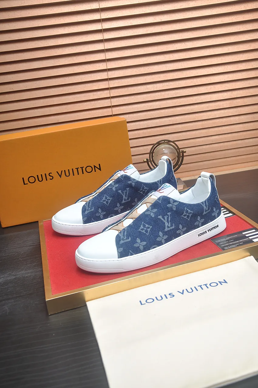 Men's men's shoes💰460💶[LOUIS VUITTON] Same style as LV. Louis Vuitton official website [satisfied] original single hot model, LV original factory cowhide material 👑1:1 original plate, sheepskin lining, original foam outsole. Body accessories one-to-one mold opening 💪 Counter quality 🙏 Dear friends, if you are still worried about wearing matching shoes 💋, then these shoes are your best choice 🎁🎁! 38-44